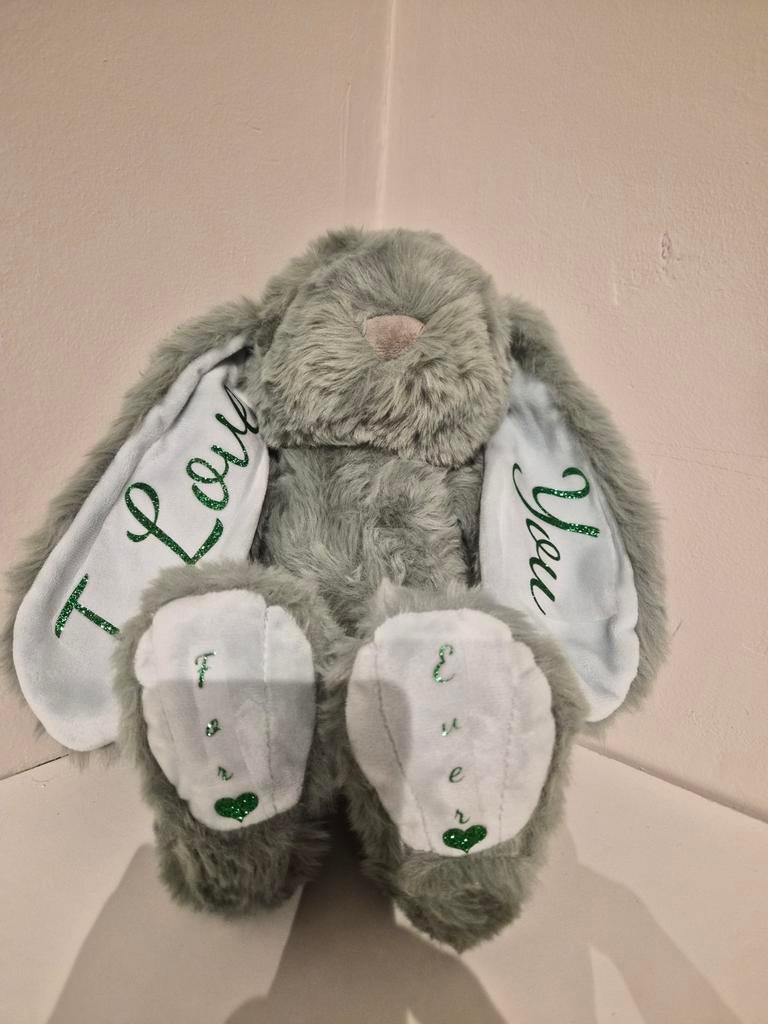 Lapin en peluche, je t'aime pour toujours, Enlèvement, Lapin