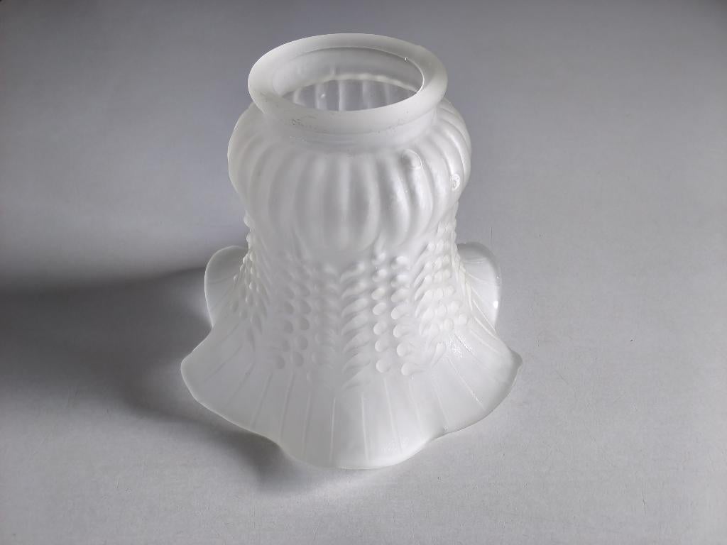 Ancien globe tulipe en pâte de verre sablé blanc pour lampe, Enlèvement ou Envoi