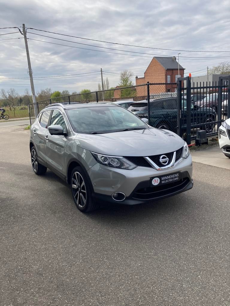 Nissan Qashqai Tekna benzine 2017  78000 km, Auto's, Nissan, Voorwielaandrijving, 4 cilinders, Bedrijf, 5 deurs