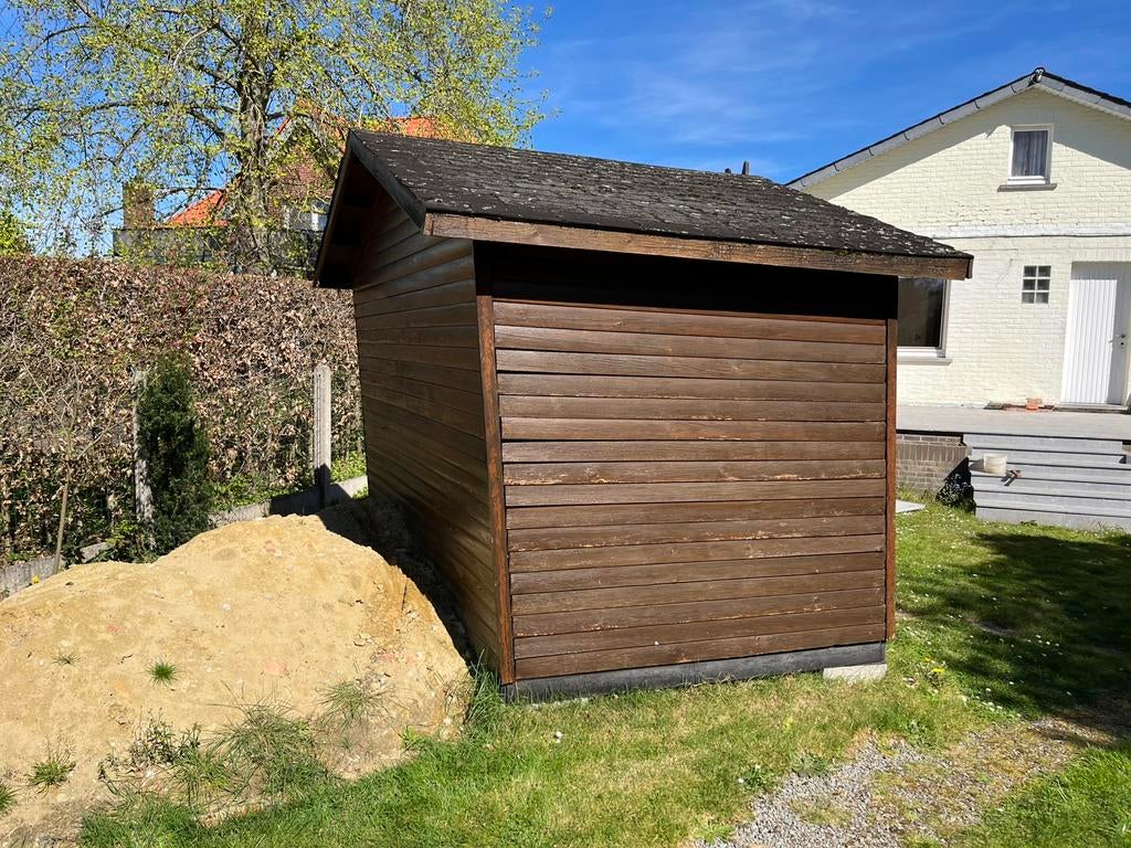 Abri de jardin en bois brun, 200 à 400 cm, 2 fenêtres, Enlèvement, Utilisé