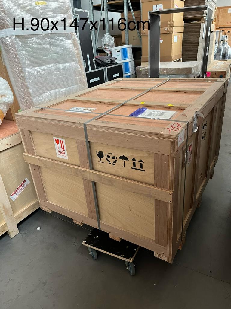 Caisse de transport, Ophalen, Zo goed als nieuw