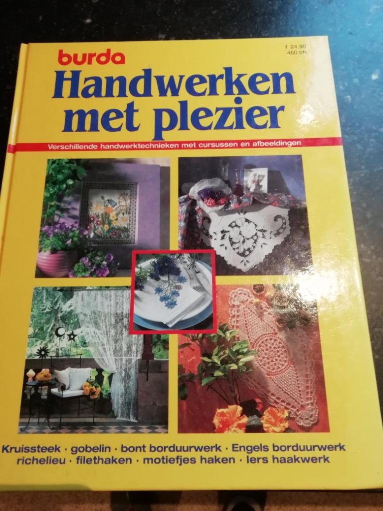 handwerkboek Burda, Ophalen of Verzenden, Nieuw, Burda