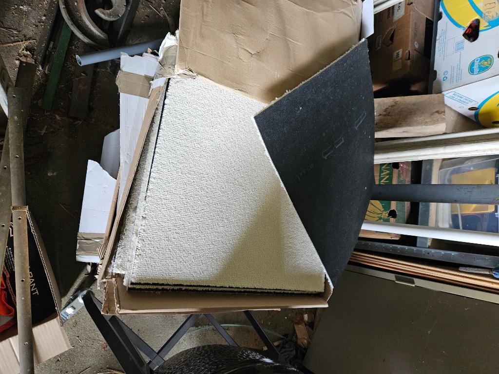 76 dalles tapis plain 50x50 (19m²), Maison & Meubles, Ameublement | Tapis & Moquettes, Neuf, Carré, Enlèvement, Moins de 50 cm