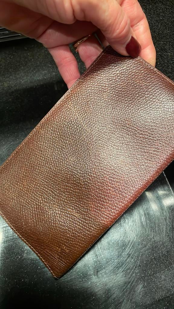 ÉTUI DELVAUX EN CUIR MARRON FONCÉ, Enlèvement, Utilisé