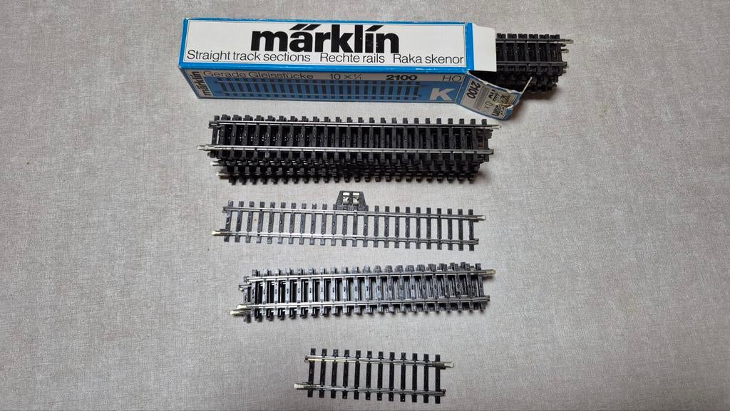 MÄRKLIN K-Rails serie 2100 reeks 25 verschillende, Ophalen of Verzenden, Rails, Märklin