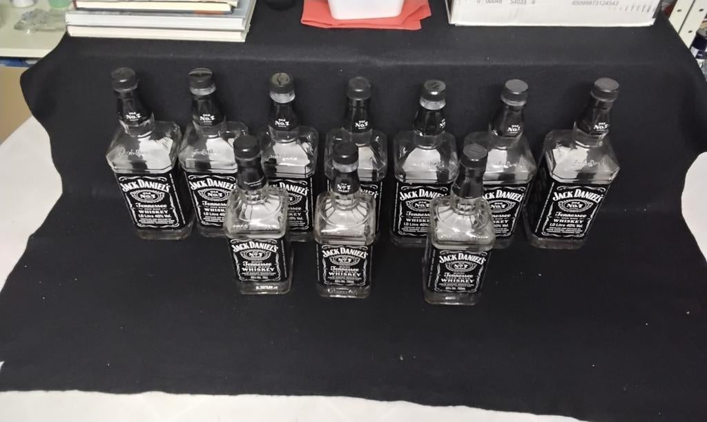 Jack daniels lege flessen 1l  en70 cl ., Verzamelen, Ophalen of Verzenden