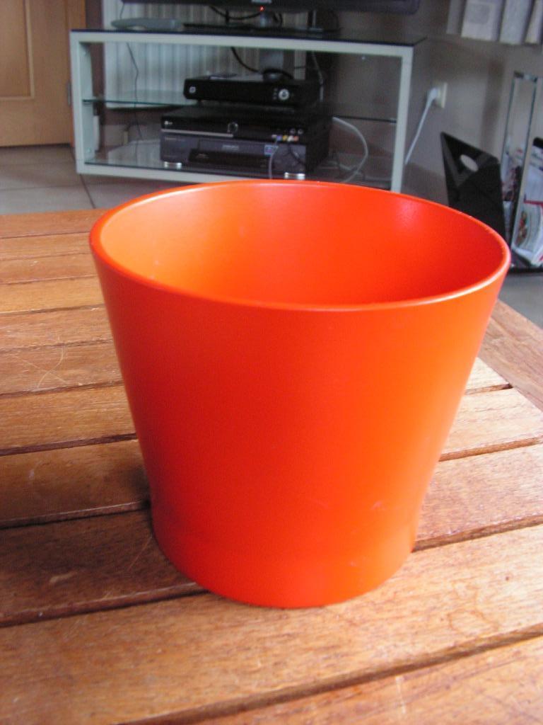 Magnifique cache-pot en céramique rouge vif, hauteur 12,5 cm, Enlèvement ou Envoi, Comme neuf, Intérieur, Moins de 40 cm