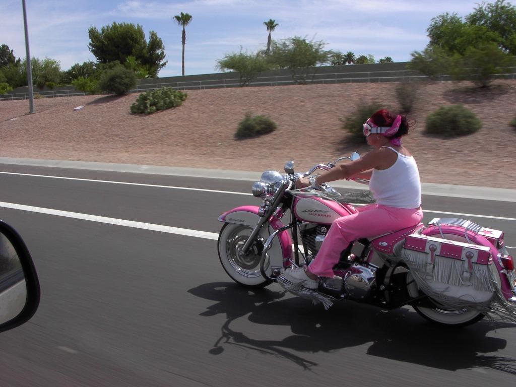 Harley Davidson : réservoir de traitement de la rouille avec, Enlèvement