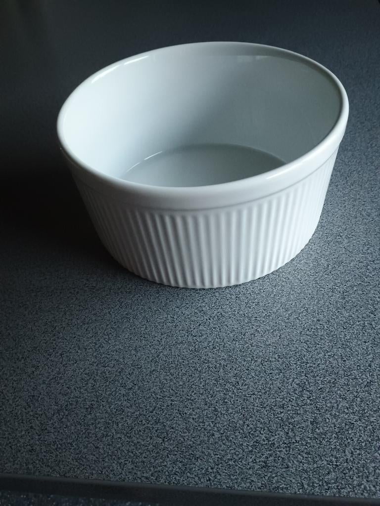 Ronde ovenschotel, Ophalen of Verzenden, Zo goed als nieuw, Overige materialen, Overige typen