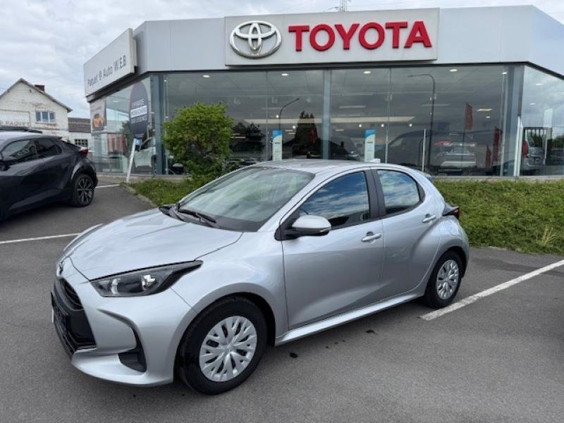 Toyota Yaris EX DEMO 1.5 Hybrid e-CVT Dynam, Autos, Toyota, Argent ou Gris, Achat, Euro 6, 5 portes