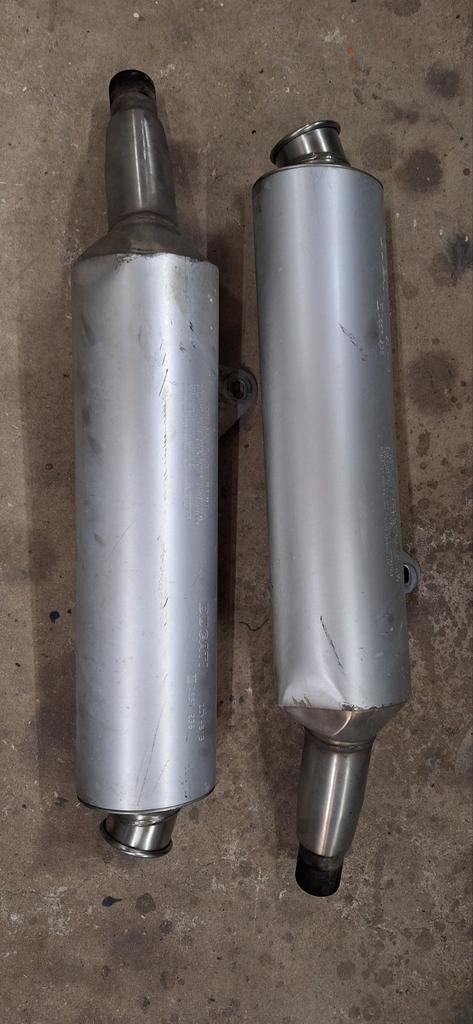 Echappement et silencieux d'échappement Remus pour Ducati Mo, Motos, Envoi