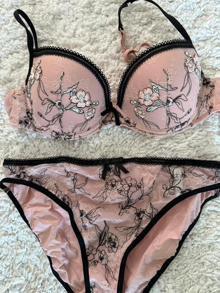 Lingerie ser Marie Jo, Kleding | Dames, Ophalen of Verzenden, Roze, Setje