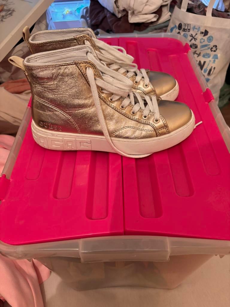 Sneakers guess, Ophalen of Verzenden, Zo goed als nieuw, Sneakers