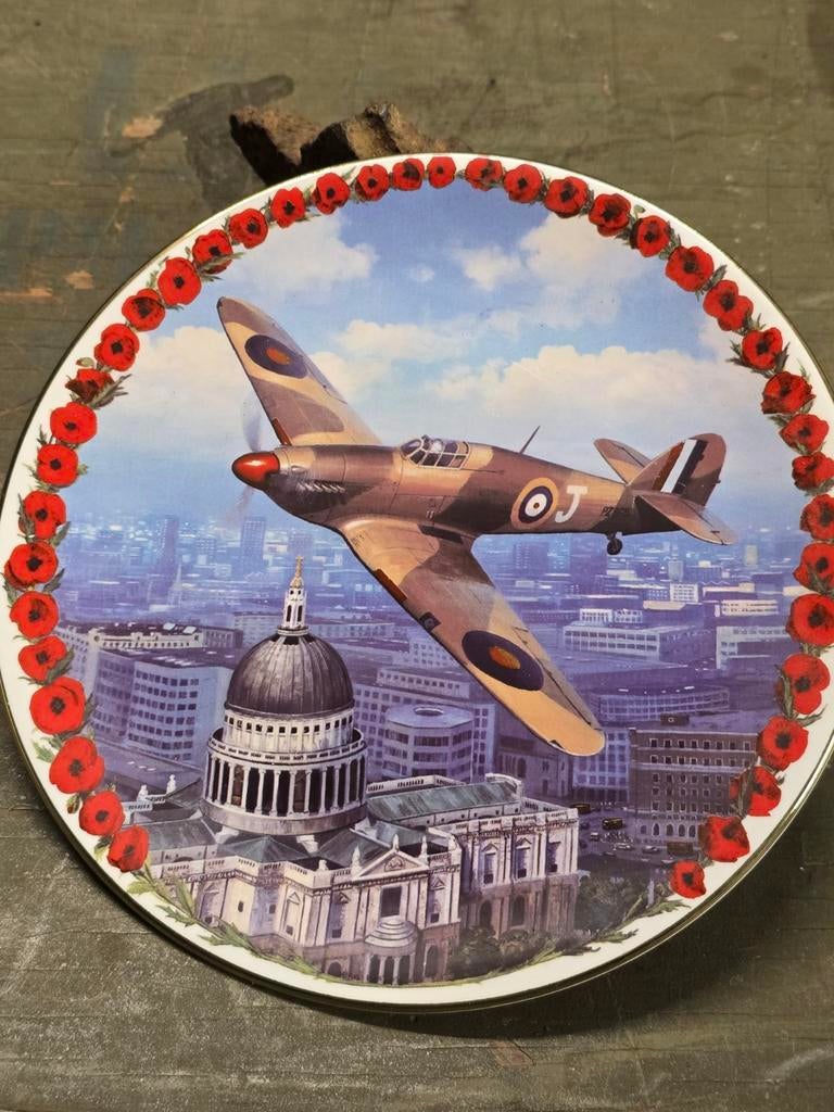 Bord "Hurric1ne over Saint Paul's Cathedral" limited edition, Verzamelen, Militaria | Tweede Wereldoorlog, Ophalen