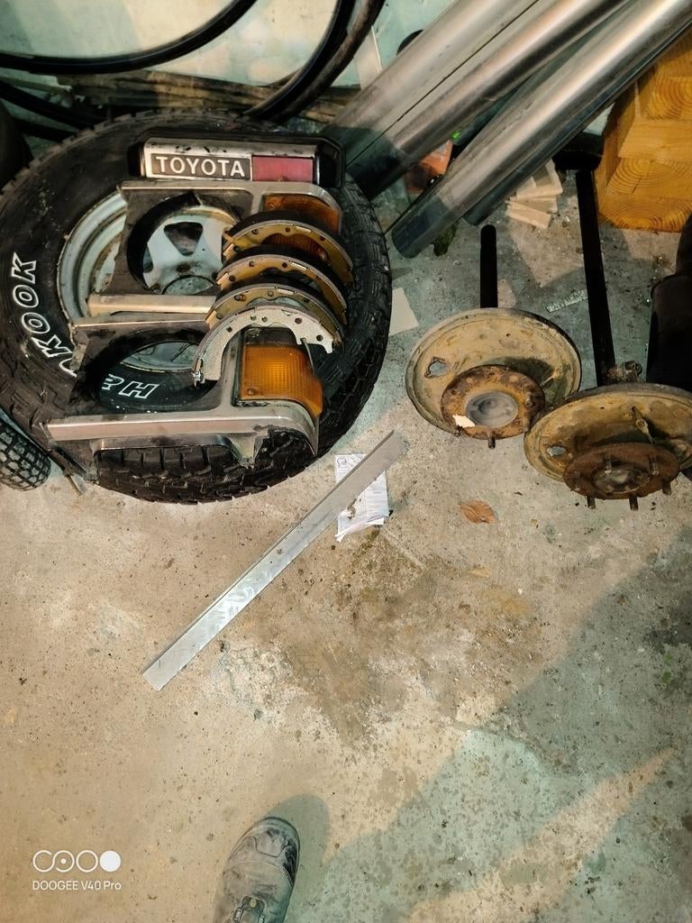 Onderdelen landcruiser lj70, Ophalen