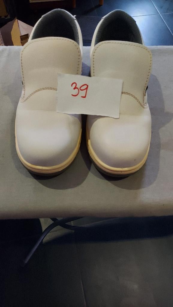 CHAUSSURES DE TRAVAIL, Neuf, Chaussures de travail, Enlèvement, Blanc