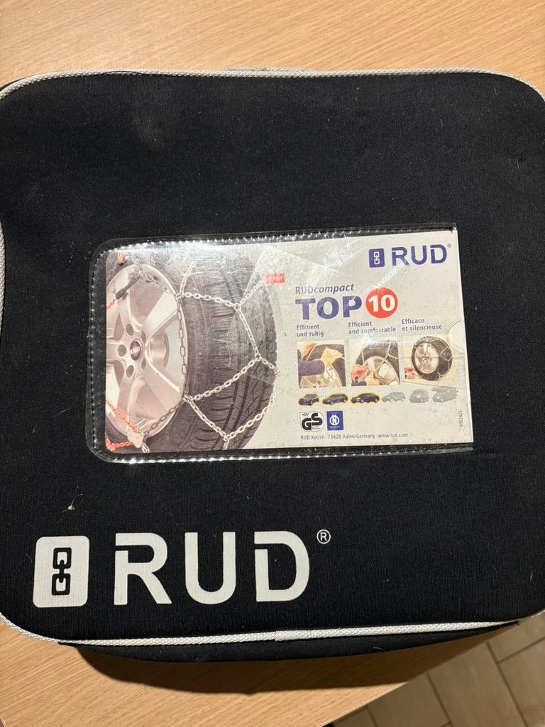 CHAINES A NEIGE (Neuve), Enlèvement, Neuf