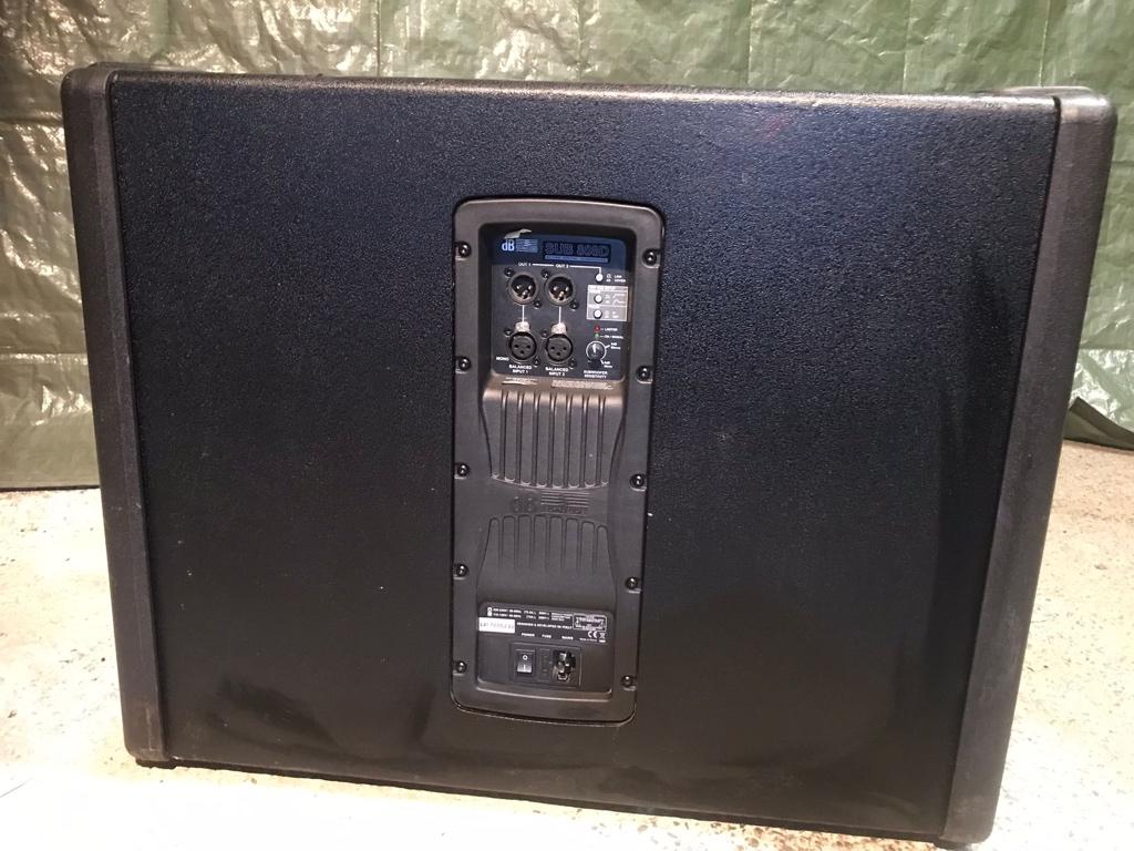 SUB BASS DB TECHNOLOGY 808 D 800 watt, perfecte staat, Muziek en Instrumenten, Ophalen of Verzenden, Zo goed als nieuw