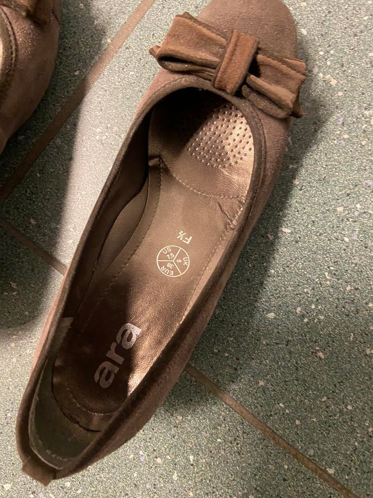 Schoenen merk ARA met hakje, Ara, Ophalen of Verzenden, Zo goed als nieuw