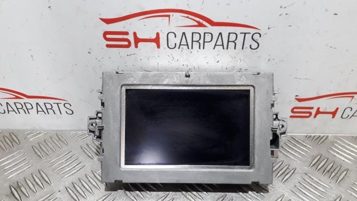 Navigatie Display van een Mercedes C-Klasse, Gebruikt, -, Ophalen of Verzenden, -