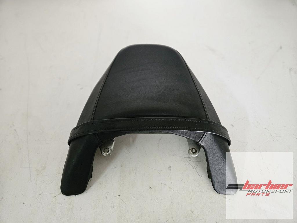 Suzuki VZR1800 M1800 Intruder Pillion Seat Pillion Passenger, Motoren, Onderdelen | Suzuki, Gebruikt, Ophalen of Verzenden