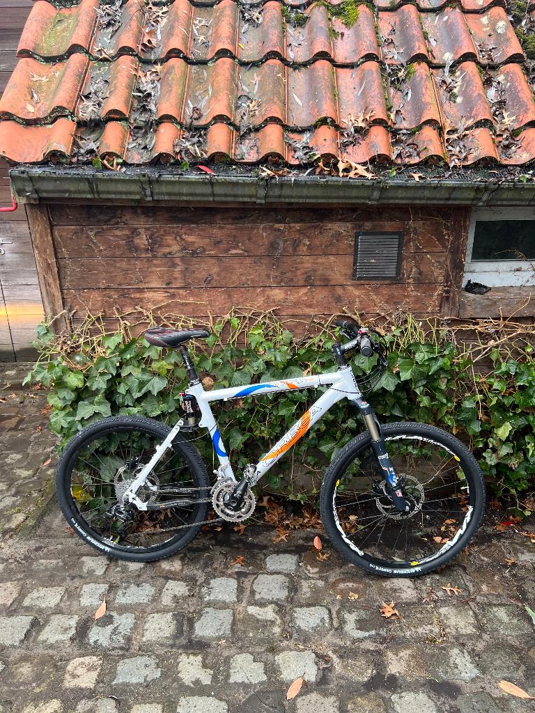 VTT Orbea Oiz Team - Tout-suspendu - Super état, VTT tout suspendu, Enlèvement, Comme neuf, Autres marques