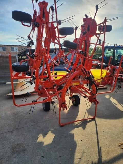 KUHN GF8700 SCHUDDER NIEUW!, Articles professionnels, Agriculture | Outils, Agricole, Enlèvement