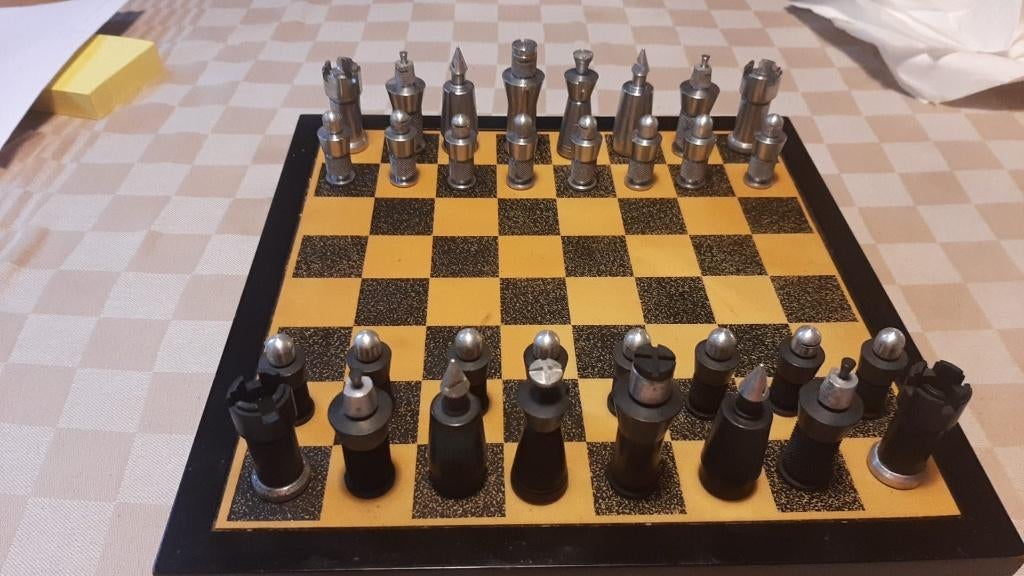 jeu d'échiquier avec pions en métal, Hobby & Loisirs créatifs, 1 ou 2 joueurs, Envoi, Neuf