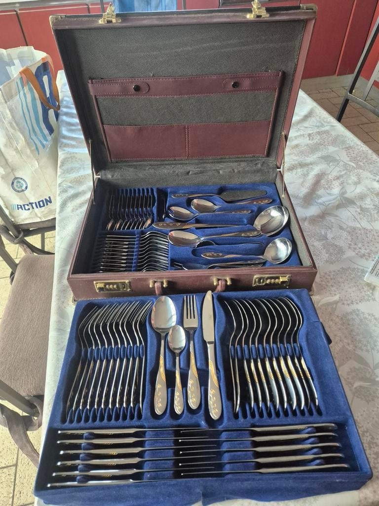 Bestekkoffer voor 12 personen princces, Enlèvement