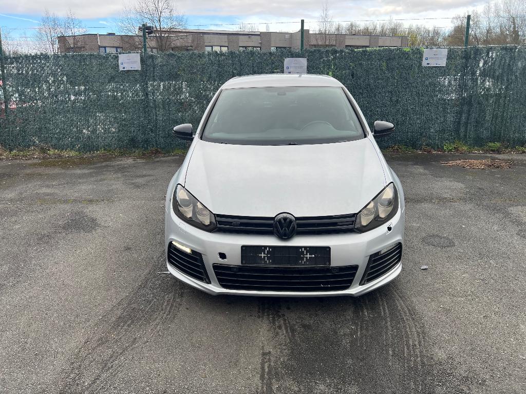 Golf 6 r tourne sur 3 cylindres, Cuir, Achat, Carnet d'entretien, Noir