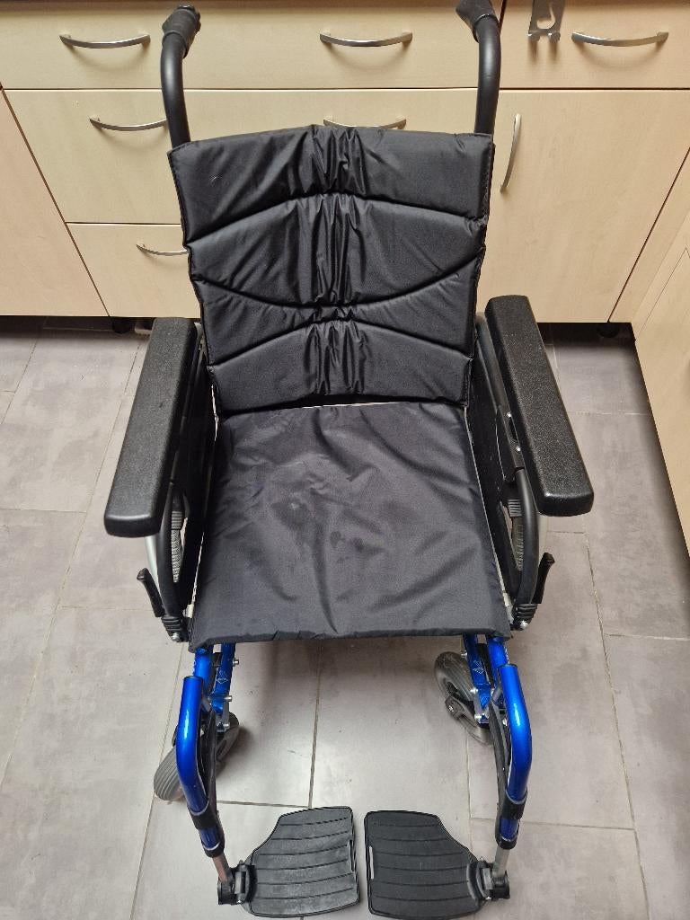 Chaise roulante, Divers, Chaises roulantes, Enlèvement, Pliant, Comme neuf, Fauteuil roulant à pousser