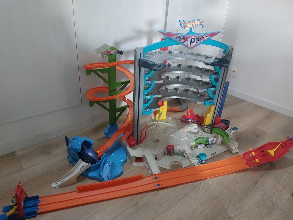 Hotwheels garage, Kinderen en Baby's, Speelgoed | Racebanen, Ophalen