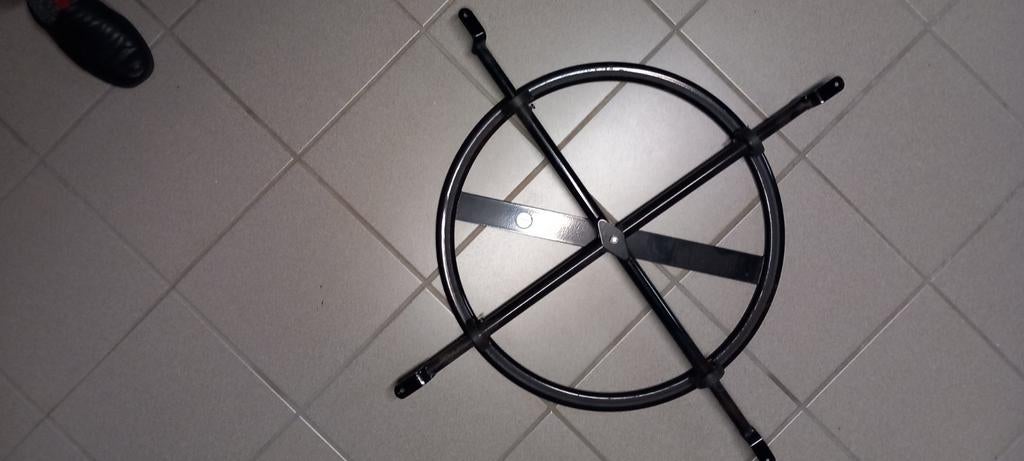 Verstelbare draai onderstel van een zware relax zetel, Ophalen