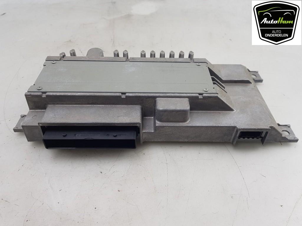 AMPLIFICATEUR AUDIO Audi A4 Avant (B9) (|8W0035465|), Auto-Union-Straße  1,
85057  Ingolstadt, DE, Info@audi.de, Audi, Utilisé