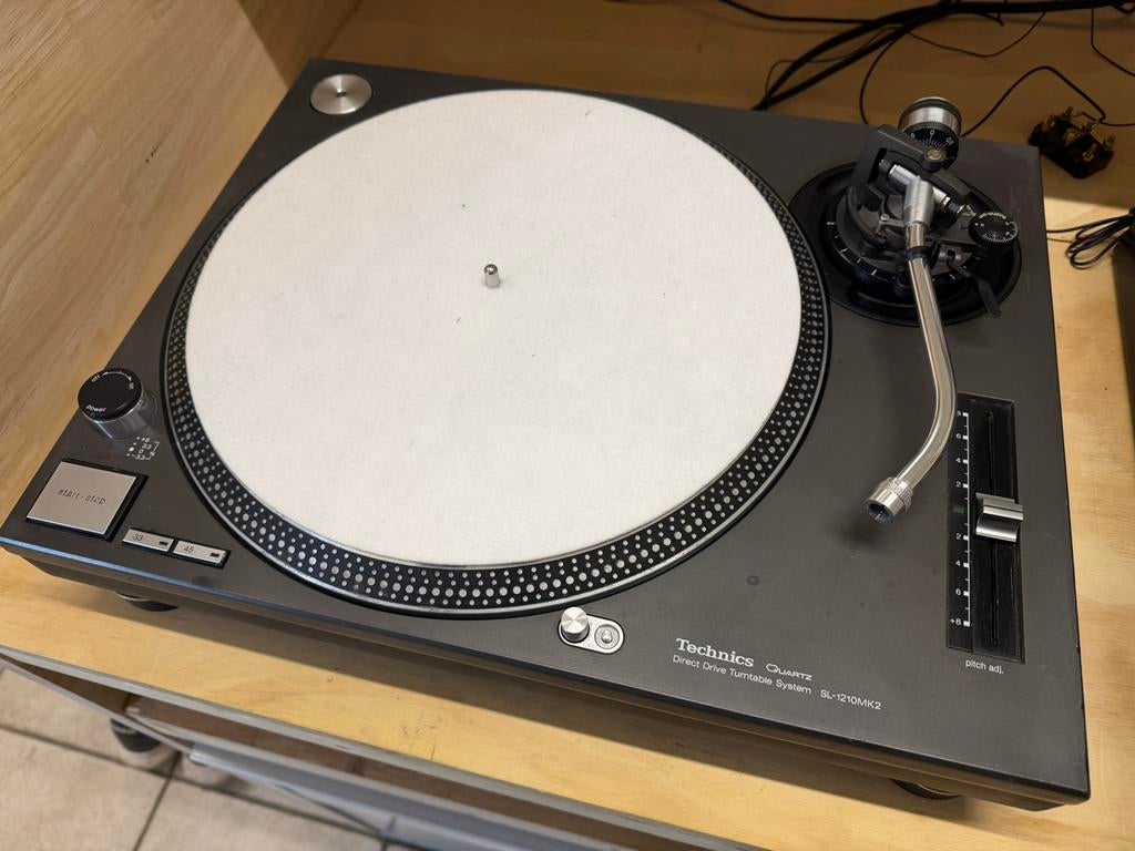 Technics sl1210, Audio, Tv en Foto, Platenspelers, Ophalen, Zo goed als nieuw, Technics
