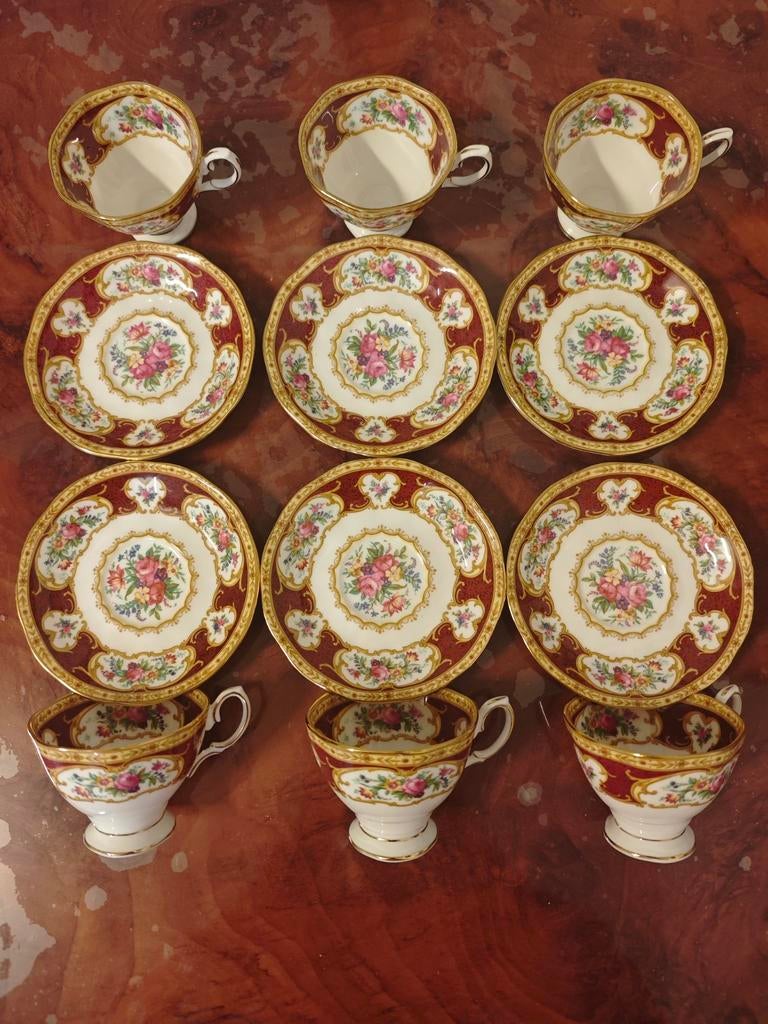 Royal Albert 6 personnes, Antiek en Kunst, Antiek | Servies compleet, Ophalen of Verzenden