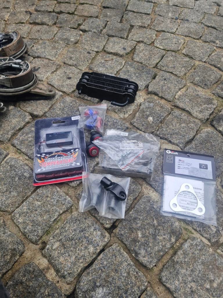 Lot de pièces DAX, Enlèvement