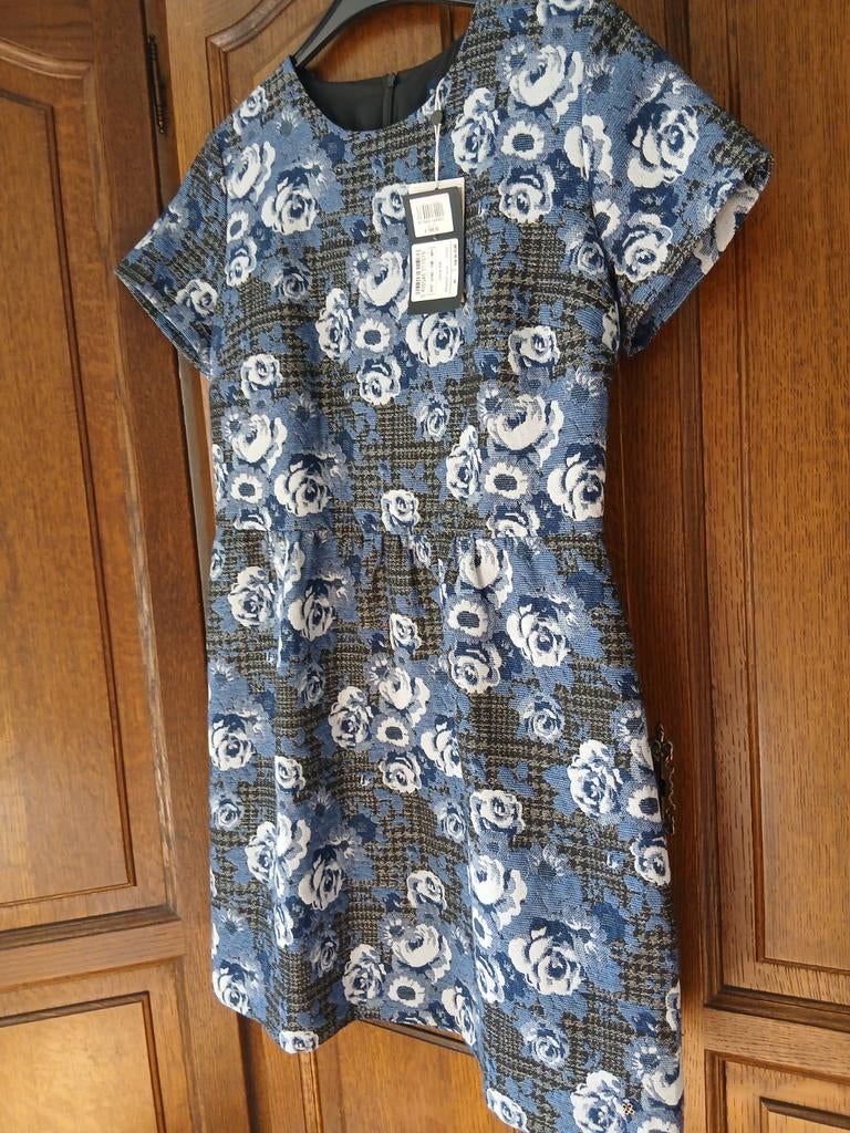 Nouvelle robe Terre Bleue, Enlèvement, Taille 38/40 (M)