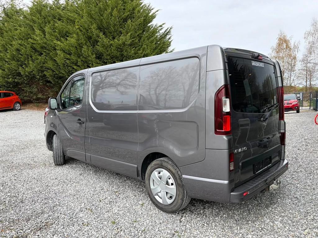 Opel Vivaro, Auto's, Gebruikt, Zwart, 120 pk, Parkeersensor