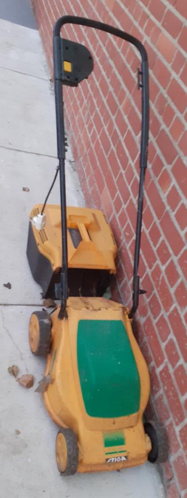 Elec grasmaaier met goed mes, Jardin & Terrasse, Tondeuses à gazon, Tondeuse rotative, 30 à 39 cm, Enlèvement, Utilisé