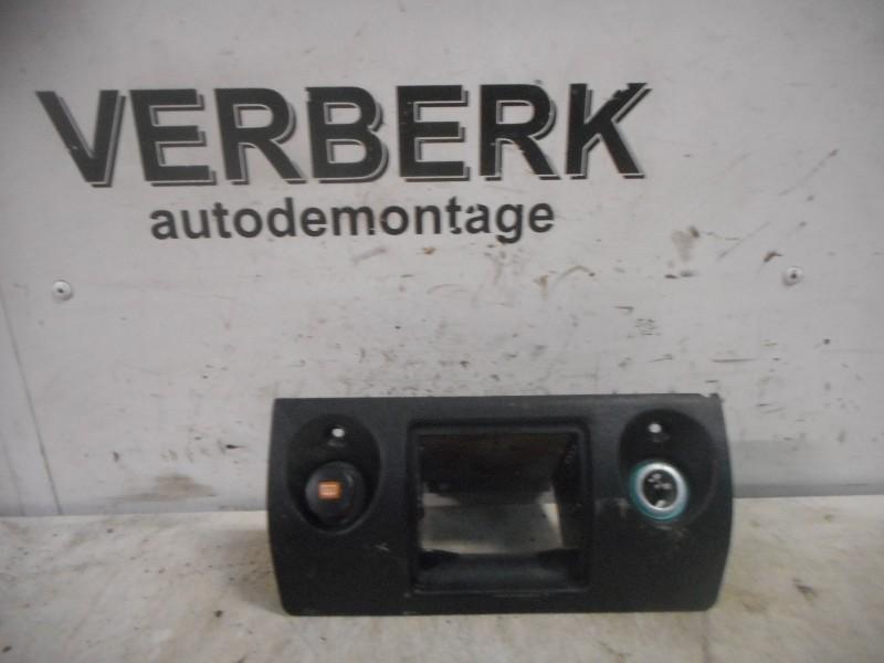 DASHBOARD MIDDENPANEEL Opel (90069014), Gebruikt, Opel