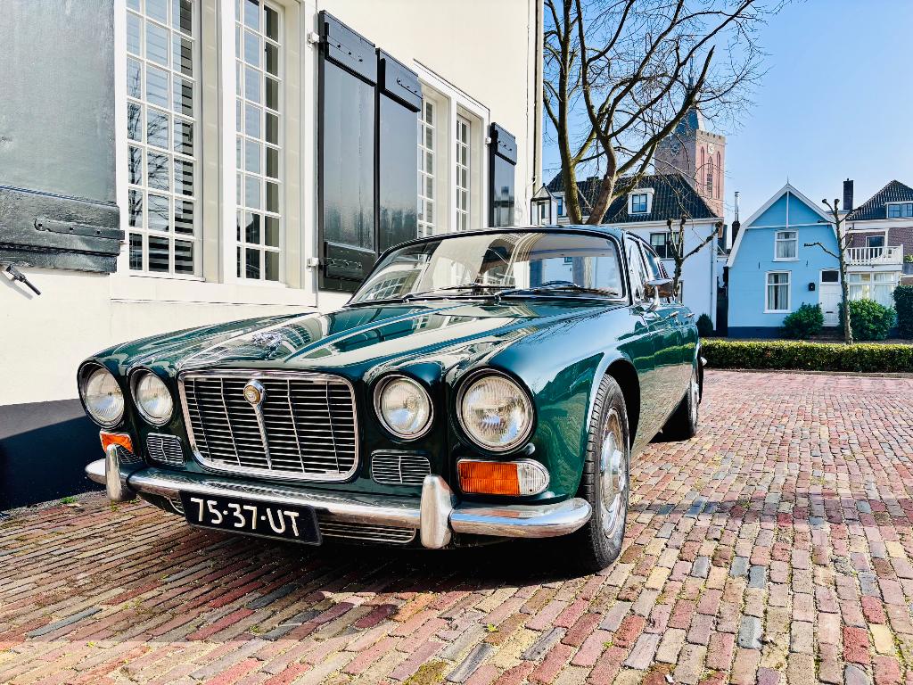 Jaguar XJ 4.2 serie 1 1972, Auto's, Automaat, Lederen bekleding, Beige, Leder