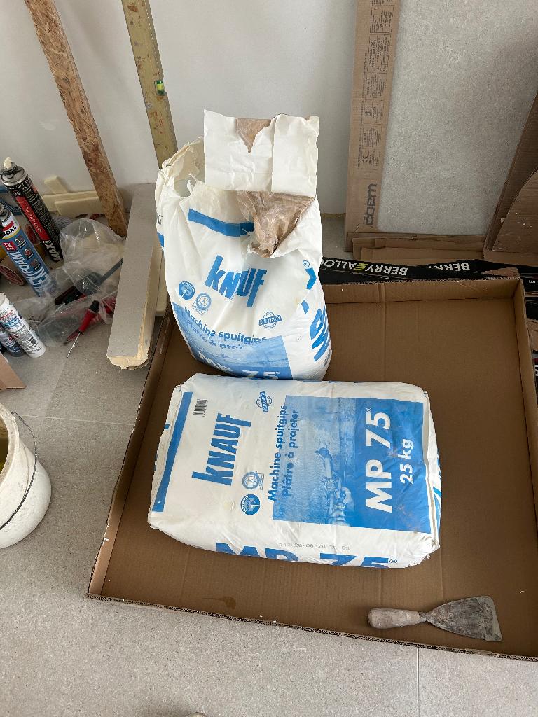 1 en 1/3 zak knauf mp75, Doe-het-zelf en Bouw, Ophalen, Nieuw
