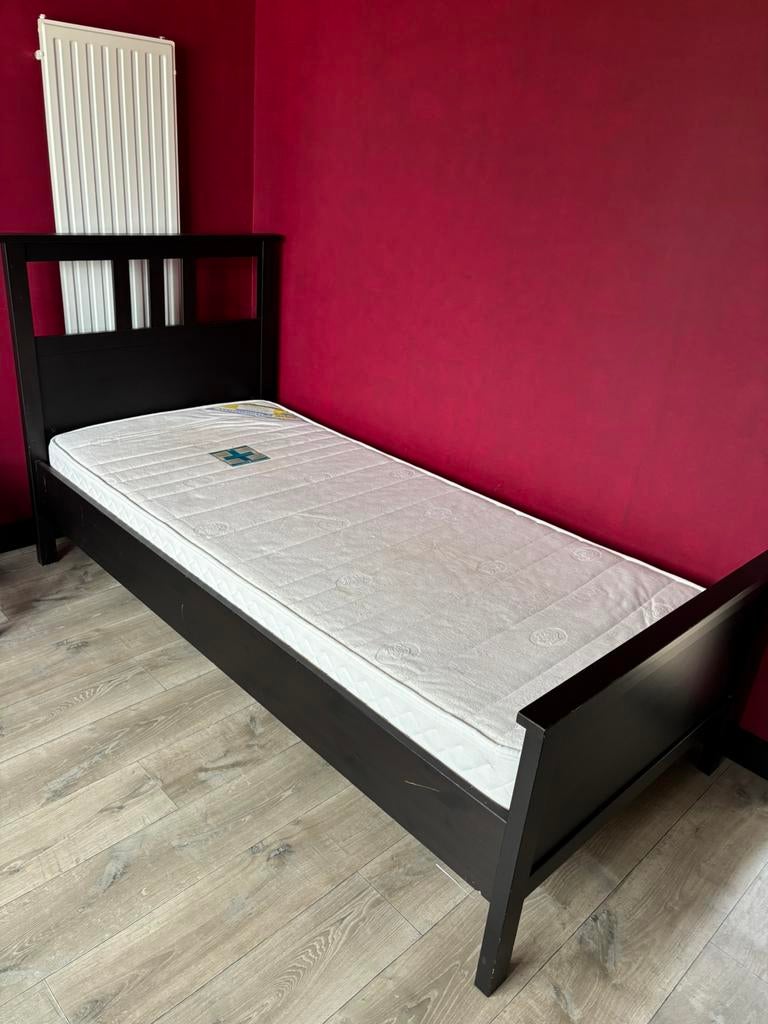 1 persoonsbed, Huis en Inrichting, Slaapkamer | Bedden, Ophalen, Gebruikt, 90 cm, Zwart