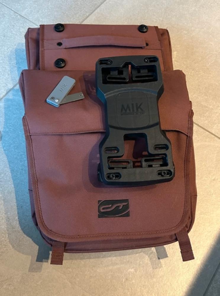 Contec Dubbele fietstas RT 32L Rood, Fietsen en Brommers, Fietsaccessoires | Fietstassen, Ophalen, Zo goed als nieuw, Contec