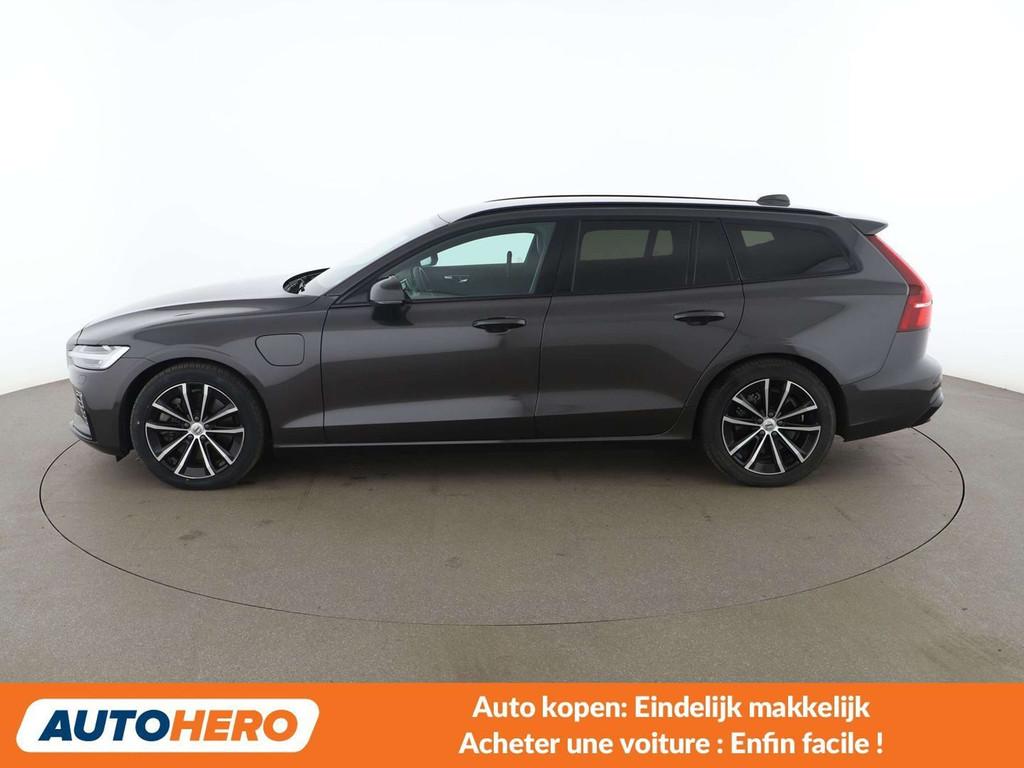 Volvo V60 2.0 T6 Recharge Plug-in Hybrid Plus Dark AWD, Auto's, Volvo, Automaat, 341 pk, Gebruikt, 1969 cc