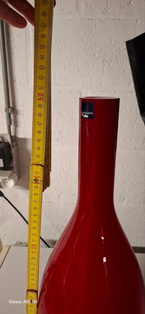 Glazen vaas Leonardo, rood, 50 cm hoog, nieuwstaat, Ophalen, Rood