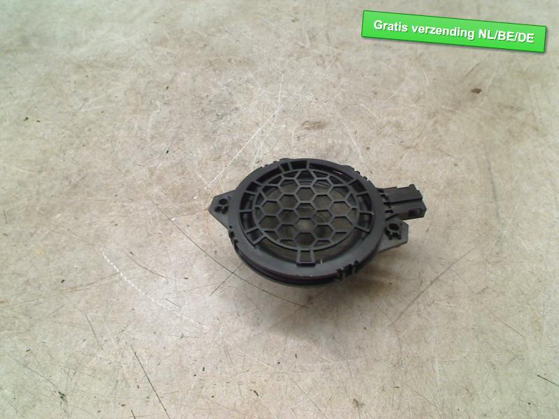 LUIDSPREKER Audi A3 Sportback (8VA / 8VF) (8V0035397A), Gebruikt, Dhr. R. de Gouw, Audi, De Bloemendaal 21 21
5221 EB  'S HERTOGENBOSCH, NL