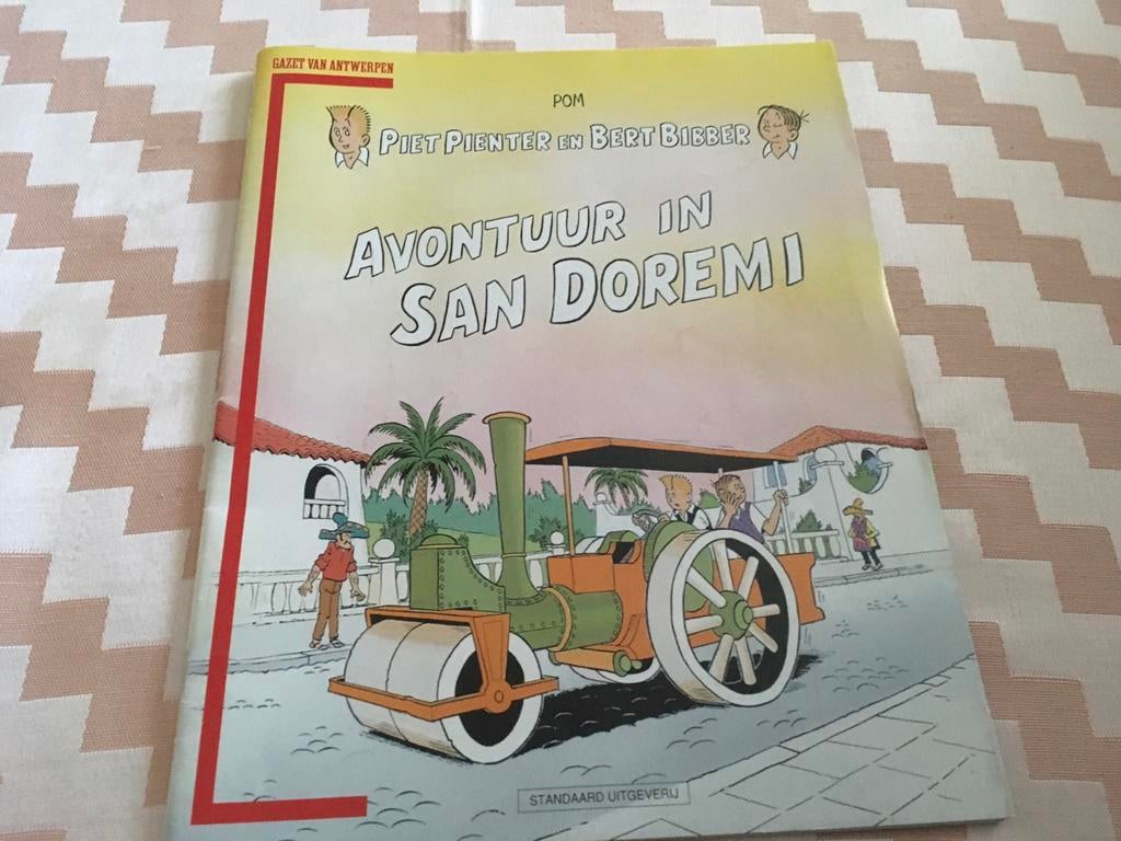 Piet Pienter & Bert Bibber - Avonturen in San Doremi, Boeken, Stripverhalen, Eén stripboek, Ophalen, Zo goed als nieuw, Pom
