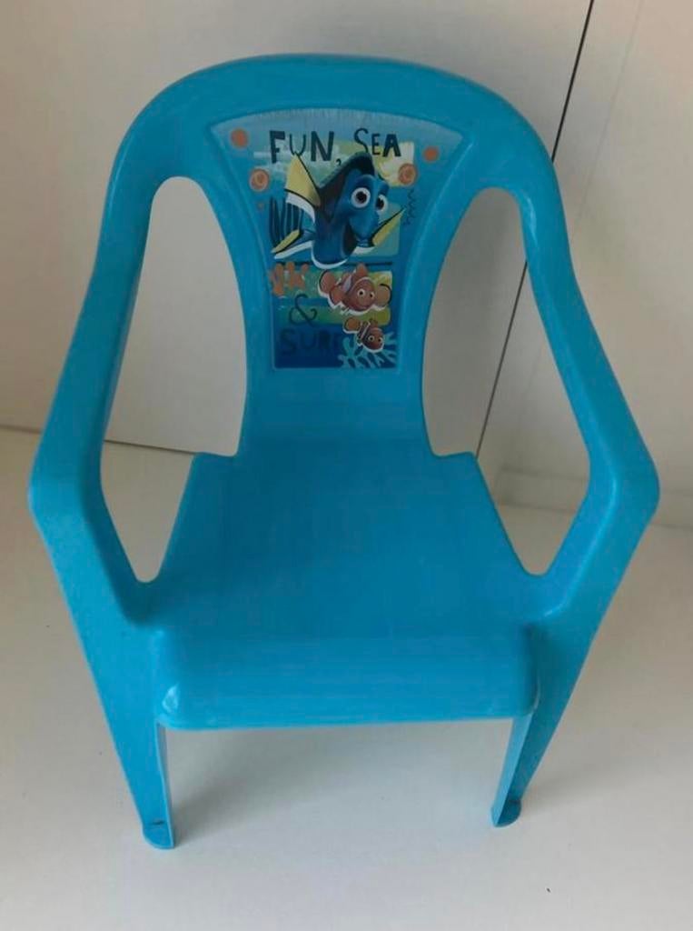 Plastic blauw stoeltje - ideaal voor peuters/kleuters, Kinderen en Baby's, Ophalen of Verzenden, Gebruikt, Stoel(en)